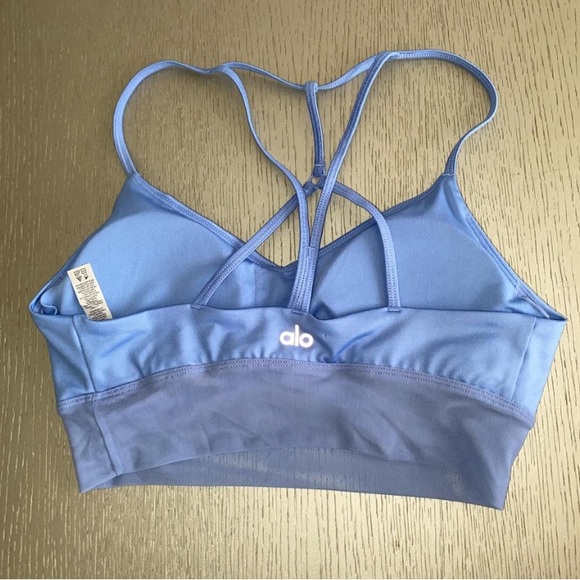 ALO Yoga Sky Blue Activewear Set - Picture 3 of 7